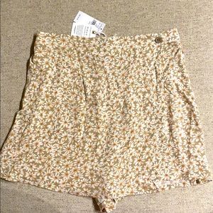 AEO Yellow Floral Skort
